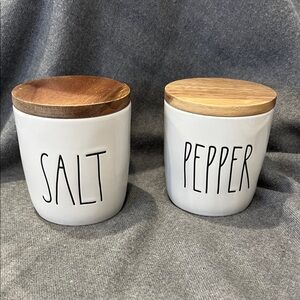 Rae Dunn SALT & PEPPER Set-NWOT